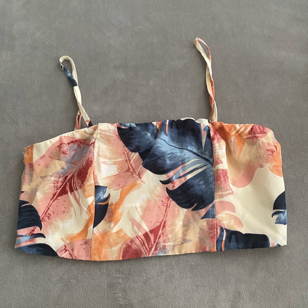 Fashion Nova crop tropical top